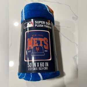 New York Mets Plush Throw (50x60) Retails For $45